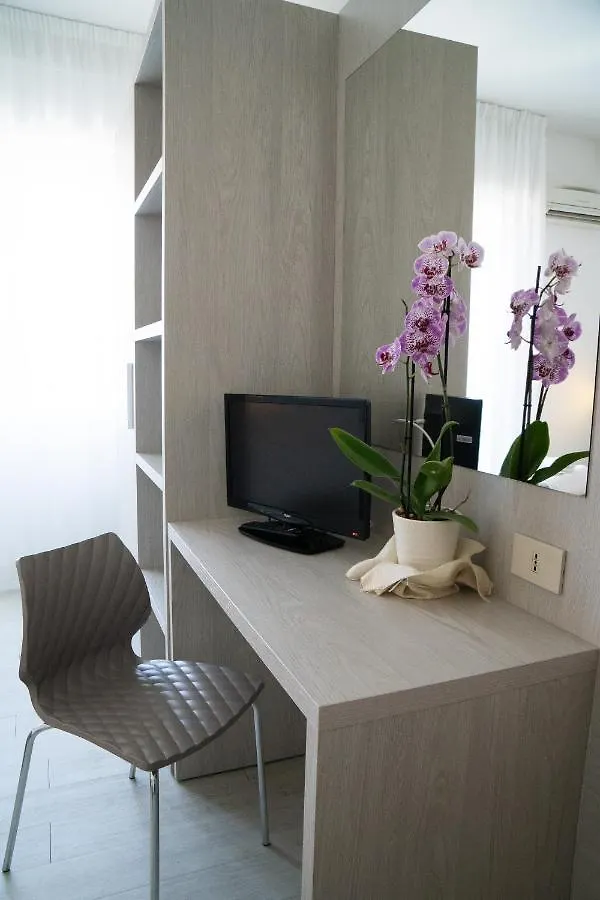 Hotel Dafne Punta Marina