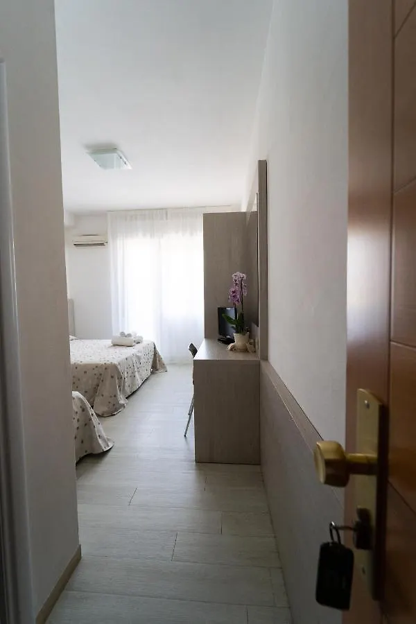 Hotel Dafne Punta Marina