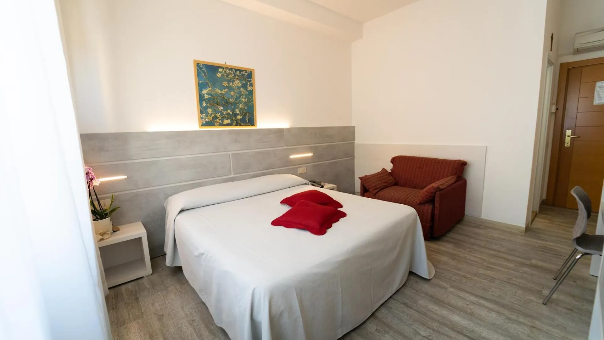 Hotel Dafne Punta Marina