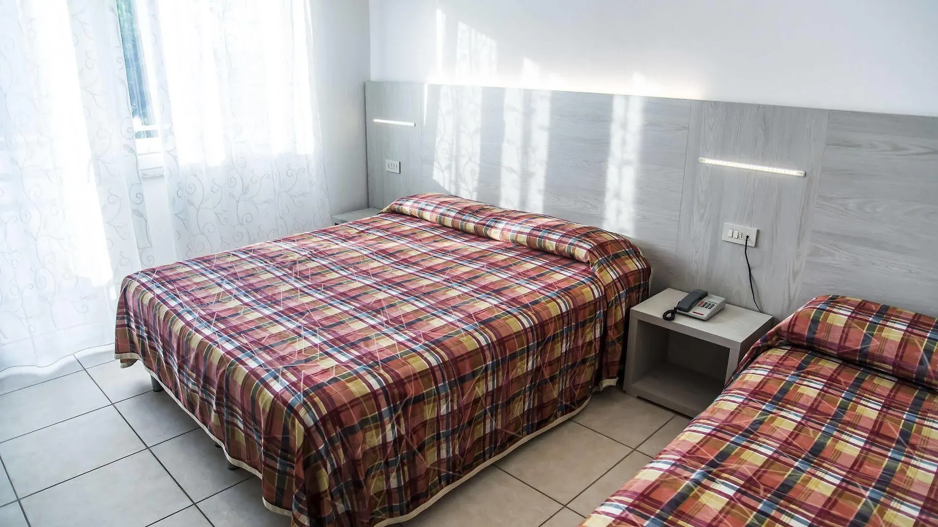 Hotel Dafne Punta Marina